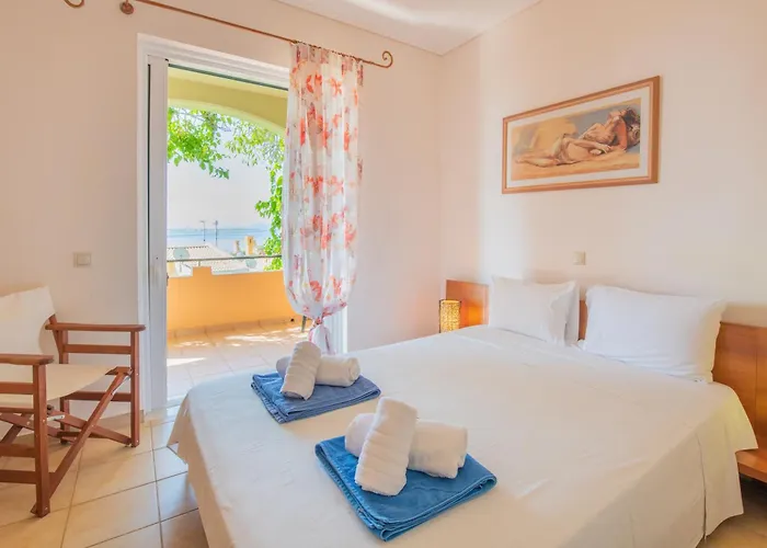 Angela's Garden Sea View Апартаменты *